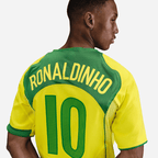 Camisa Brasil 2004 Ronaldinho 10 Retrô home
